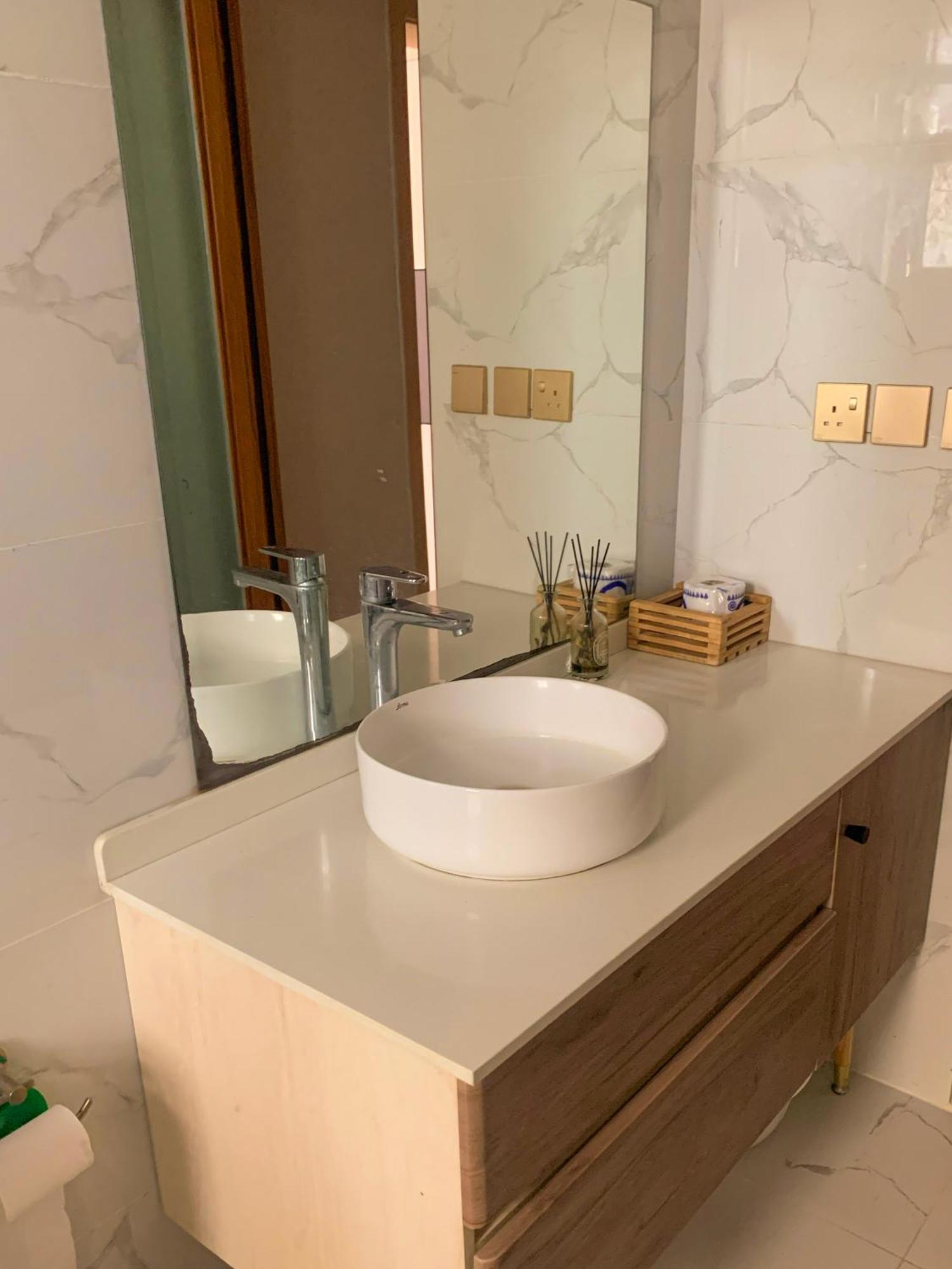 Madini Furnished Apartment 1 Near Jkia Sgr Nairobi Exteriör bild